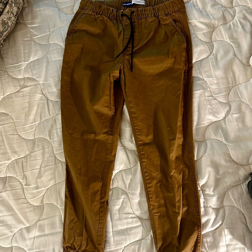 Old Navy built in flex modern joggers
